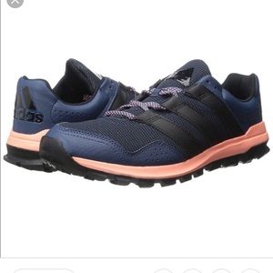 adidas traxion running shoes